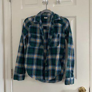 Hollister Flannel XS
